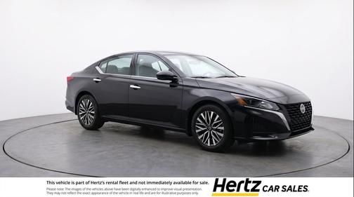 Super Black 2025 Nissan Altima SV FWD