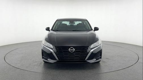 Super Black 2025 Nissan Altima SV FWD
