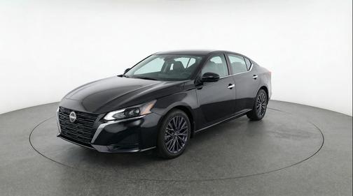 Super Black 2025 Nissan Altima SV FWD