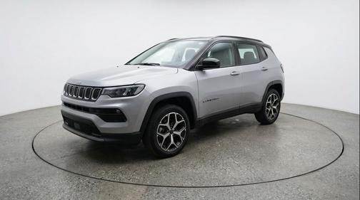 Silver Zynith Metallic Clearcoat 2025 Jeep Compass Limited