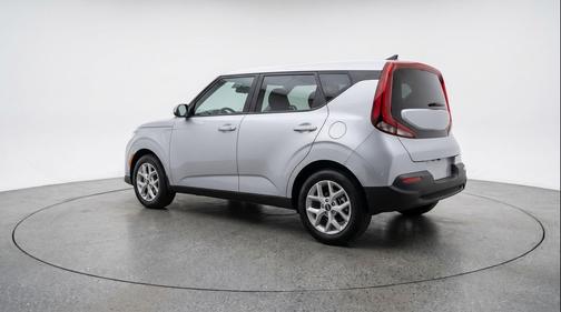 Steel Gray 2025 Kia Soul LX