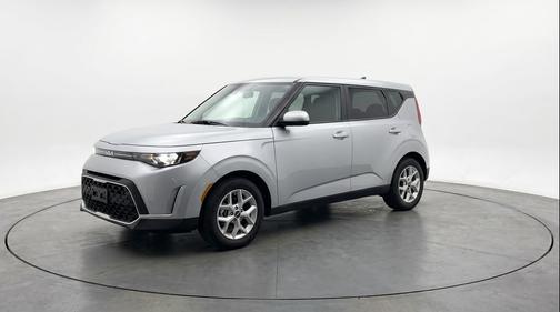 Steel Gray 2025 Kia Soul LX