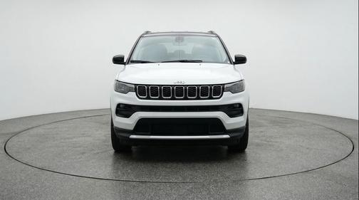 Bright White Clearcoat 2025 Jeep Compass Limited