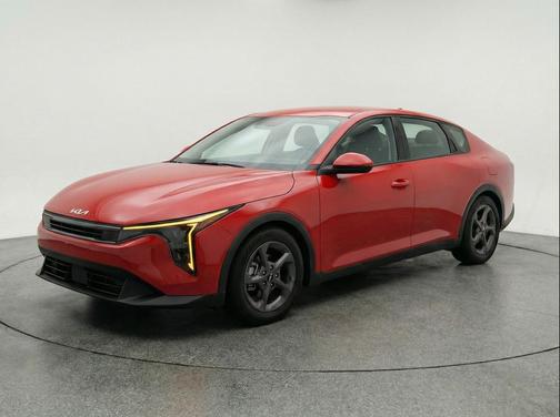 Currant Red 2025 Kia K4 LXS