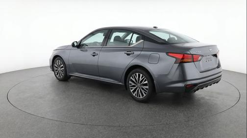 Gun Metallic 2025 Nissan Altima SV FWD