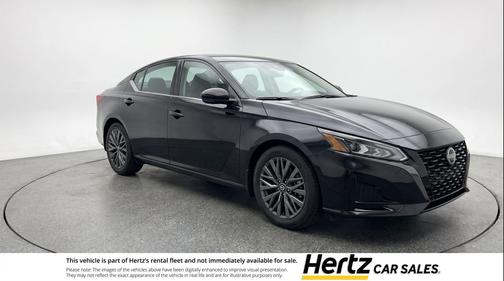 Super Black 2025 Nissan Altima SV FWD