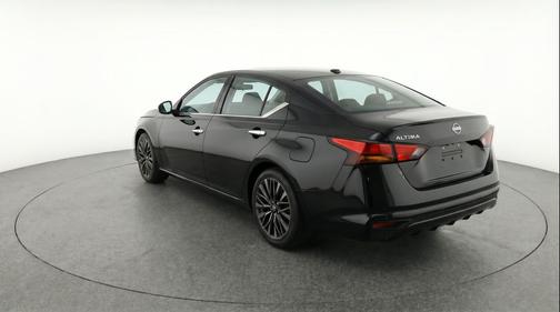 Super Black 2025 Nissan Altima SV FWD