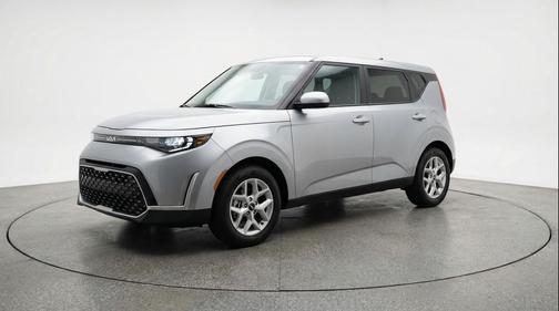 Steel Gray 2025 Kia Soul LX
