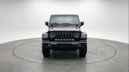 Black Clearcoat 2025 Jeep Wrangler 4-Door Sahara 4x4