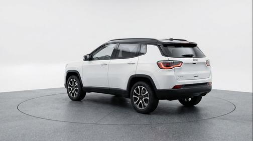 Bright White Clearcoat 2025 Jeep Compass Trailhawk