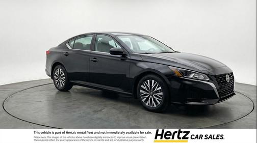 Super Black 2025 Nissan Altima SV FWD
