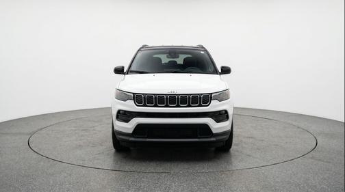 Bright White Clearcoat 2025 Jeep Compass Limited