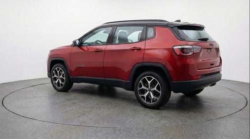Red Hot Pearlcoat 2025 Jeep Compass Limited