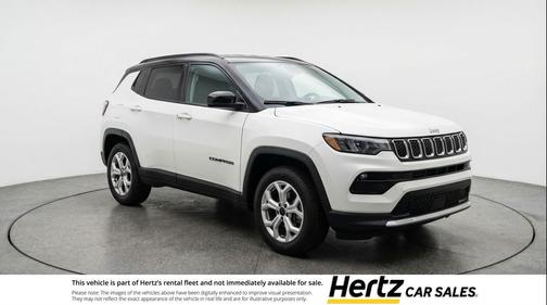 Bright White Clearcoat 2025 Jeep Compass Latitude