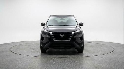 Super Black 2025 Nissan Rogue SV