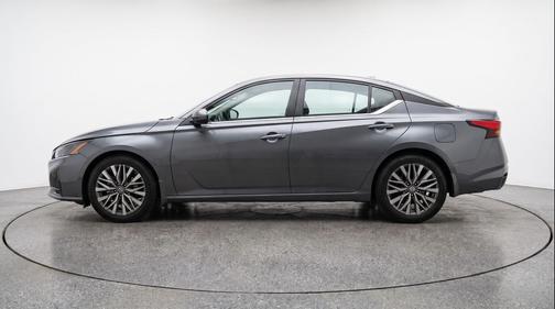 Gun Metallic 2025 Nissan Altima SV FWD