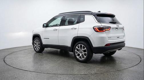 Bright White Clearcoat 2025 Jeep Compass Limited