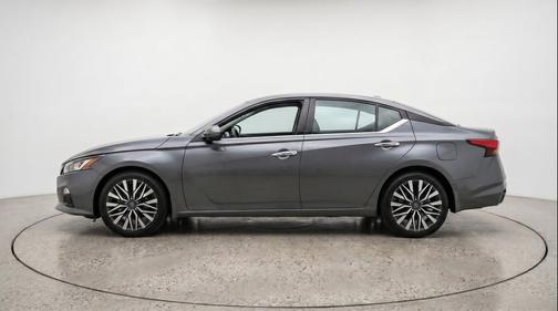 Gun Metallic 2025 Nissan Altima SV FWD