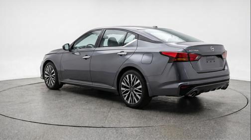 Gun Metallic 2025 Nissan Altima SV FWD