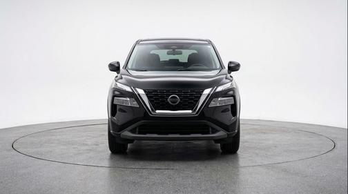 Super Black 2025 Nissan Rogue SV