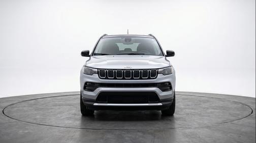 Silver Zynith Metallic Clearcoat 2025 Jeep Compass Limited