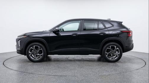 Mosaic Black Metallic 2025 Chevrolet Trax LT