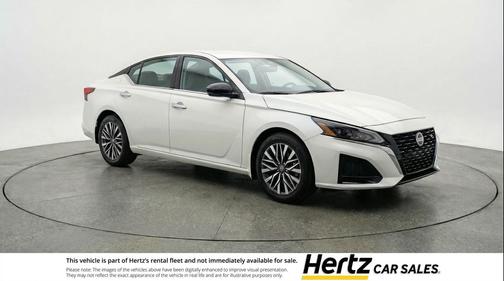 Glacier White 2025 Nissan Altima SV FWD