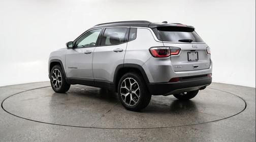 Silver Zynith Metallic Clearcoat 2025 Jeep Compass Limited