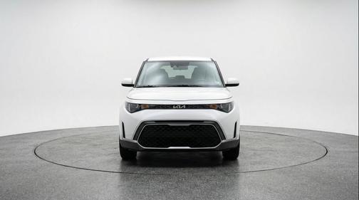 Snow White Pearl 2025 Kia Soul LX