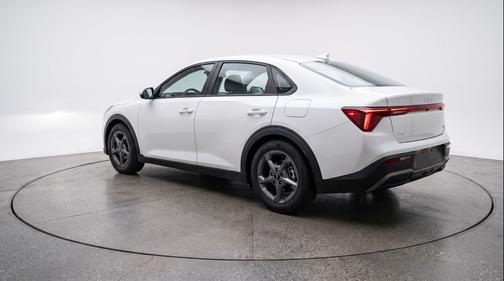 Snow White Pearl 2026 Kia K4 LXS