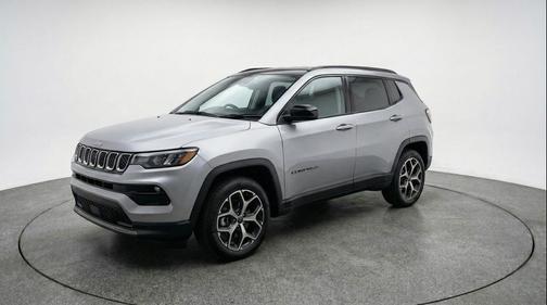 Silver Zynith Metallic Clearcoat 2025 Jeep Compass Limited