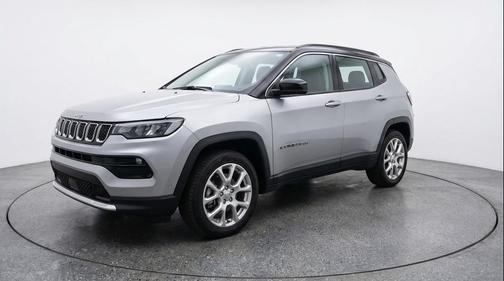 Silver Zynith Metallic Clearcoat 2025 Jeep Compass Limited