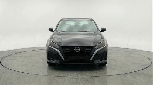 Super Black 2025 Nissan Altima SV FWD