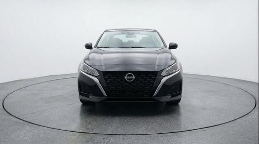 Super Black 2025 Nissan Altima SV FWD