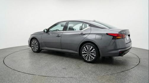 Gun Metallic 2025 Nissan Altima SV FWD