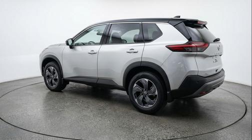 Brilliant Silver Metallic 2025 Nissan Rogue SV