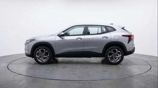 Sterling Gray Metallic 2025 Chevrolet Trax LT