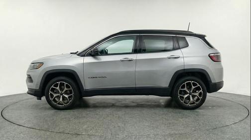 Silver Zynith Metallic Clearcoat 2025 Jeep Compass Limited