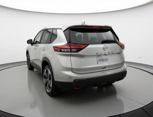 Brilliant Silver Metallic 2025 Nissan Rogue SV