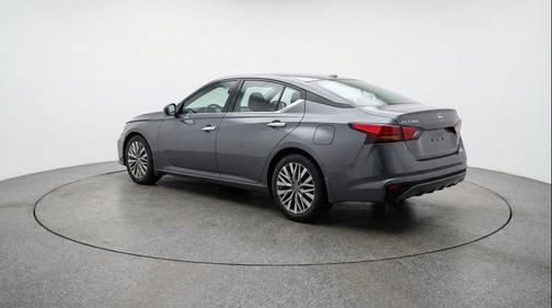 Gun Metallic 2025 Nissan Altima SV FWD