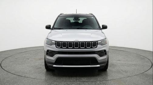 Silver Zynith Metallic Clearcoat 2025 Jeep Compass Limited