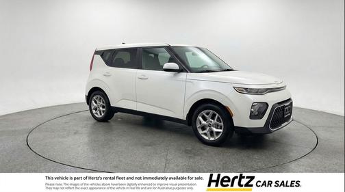 Snow White Pearl 2025 Kia Soul LX