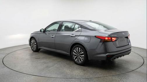 Gun Metallic 2025 Nissan Altima SV FWD