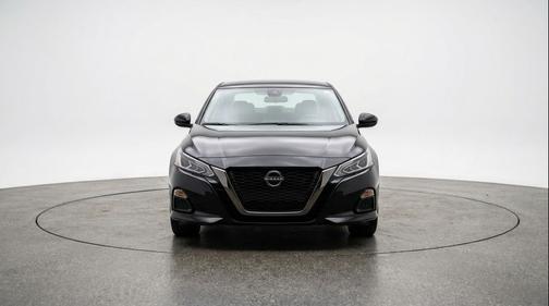 Super Black 2025 Nissan Altima SV FWD