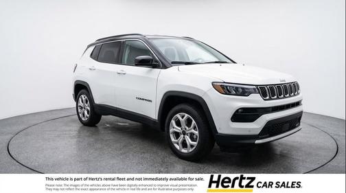 Bright White Clearcoat 2025 Jeep Compass Latitude
