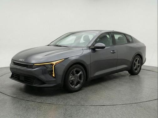 Interstellar Gray 2025 Kia K4 LXS