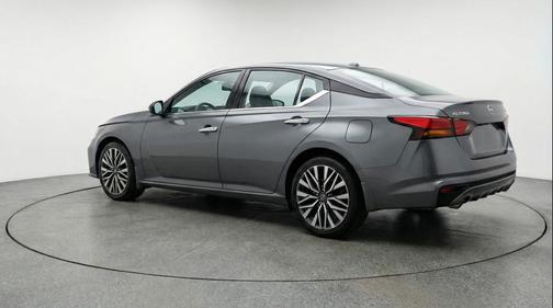 Gun Metallic 2025 Nissan Altima SV FWD