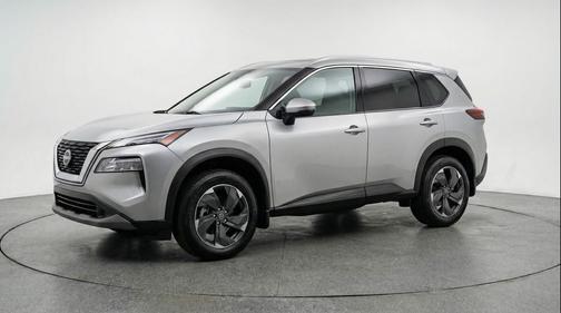 Brilliant Silver Metallic 2025 Nissan Rogue SV