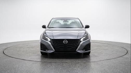 Gun Metallic 2025 Nissan Altima SV FWD