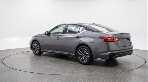 Gun Metallic 2025 Nissan Altima SV FWD